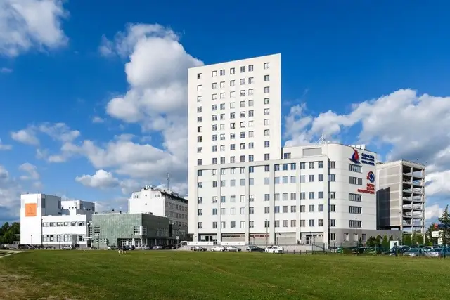 Multis Plaza — zdjęcie budynku