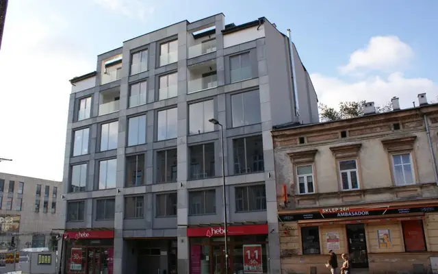 Kurniki 9 — zdjęcie budynku