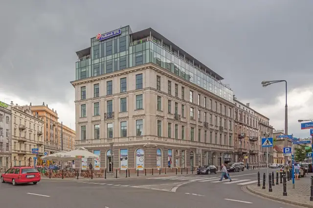 Renaissance Building — zdjęcie budynku