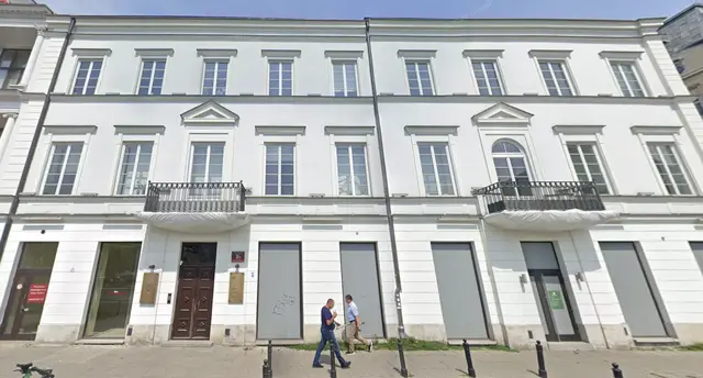 Plac Trzech Krzyży 16 — zdjęcie budynku