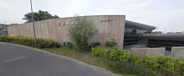 Yarrl HQ — zdjęcie budynku