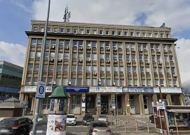 Rondo Mogilskie 1 — zdjęcie budynku
