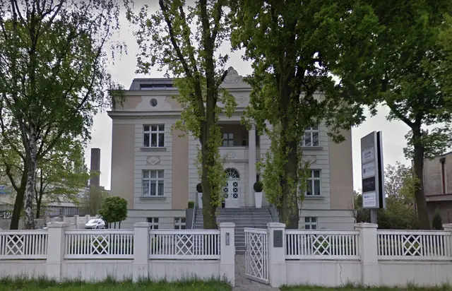 Grunwaldzka 52 — zdjęcie budynku
