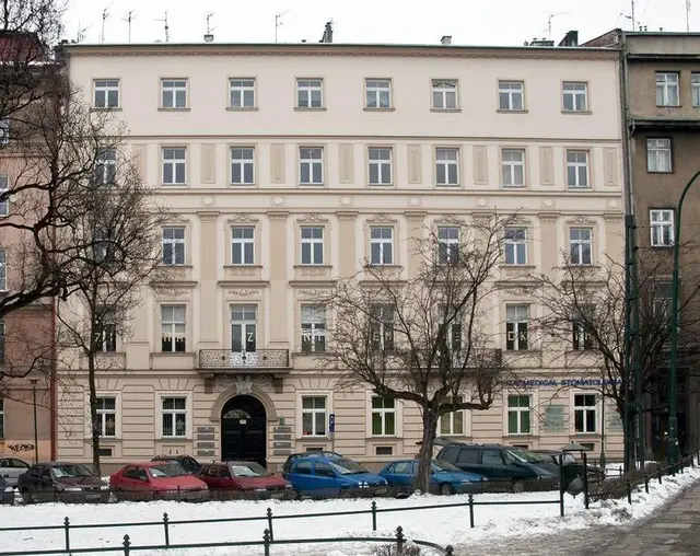 Basztowa 3 — zdjęcie budynku