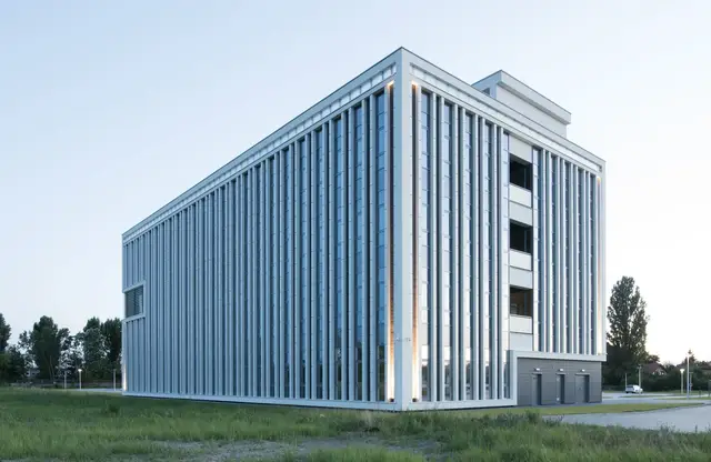 Wasz Sklep Spar HQ — zdjęcie budynku