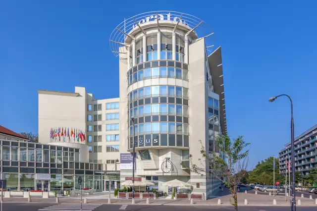 Sheraton Plaza — zdjęcie budynku