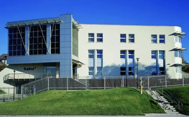Satel HQ — zdjęcie budynku