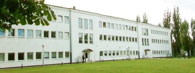 Buma Lubań — zdjęcie budynku