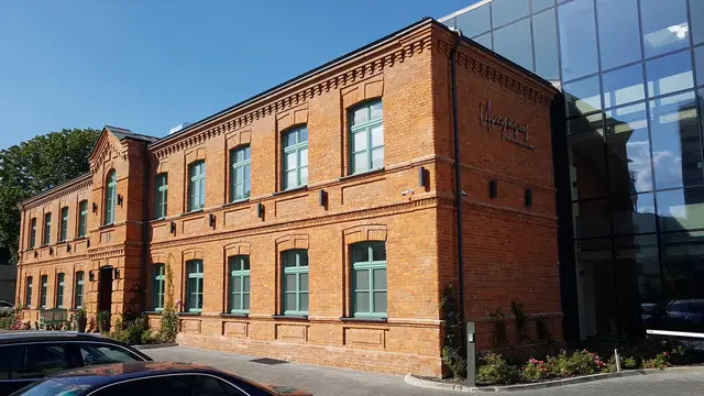 Powązkowska 44 — zdjęcie budynku