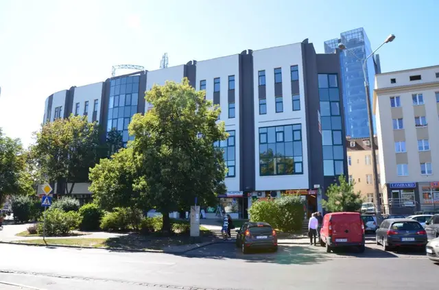Dmowskiego Centrum — zdjęcie budynku