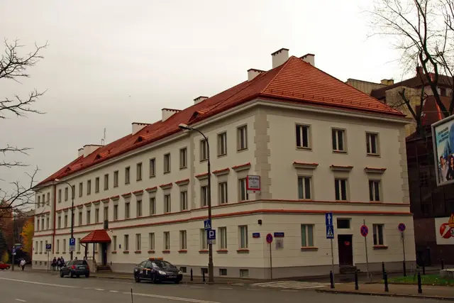 Konwiktorska 9 — zdjęcie budynku