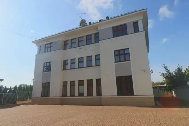 Zbąszyńska 5 — zdjęcie budynku