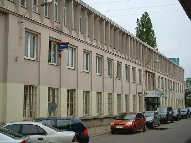 Modlińska 6 — zdjęcie budynku