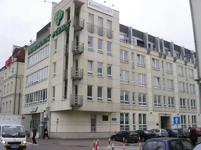 Przemysłowa 30 — zdjęcie budynku