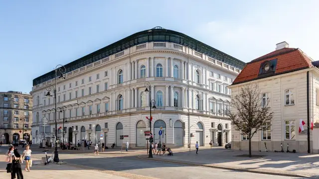 Hotel Europejski — zdjęcie budynku