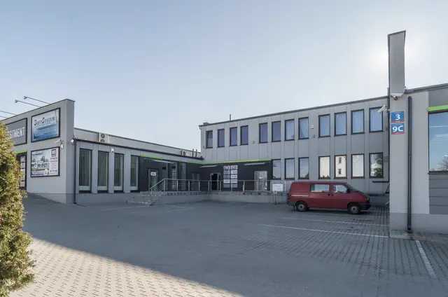 Skromna 3 — zdjęcie budynku