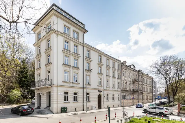 Cluster Cowork - Stare Podgórze — zdjęcie budynku