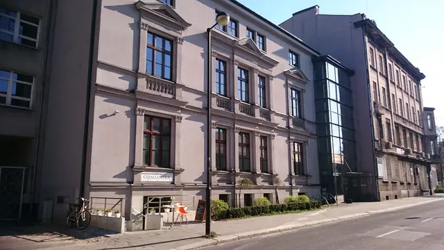 Biurowiec Zygmunta Starego — zdjęcie budynku