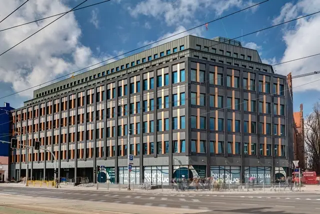 Brama Portowa 2 — zdjęcie budynku