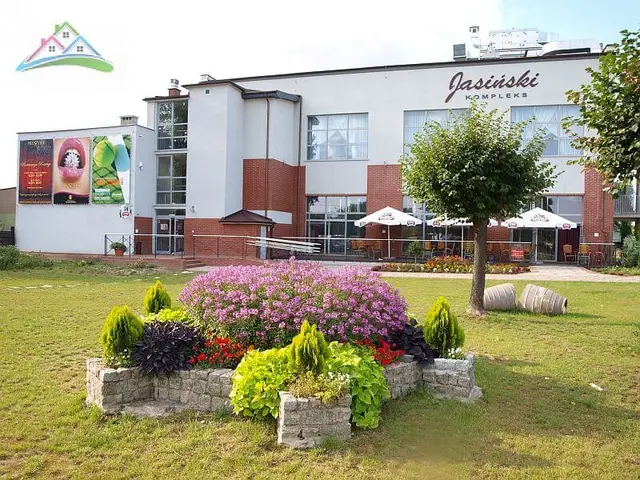 Ceglana 4 — zdjęcie budynku