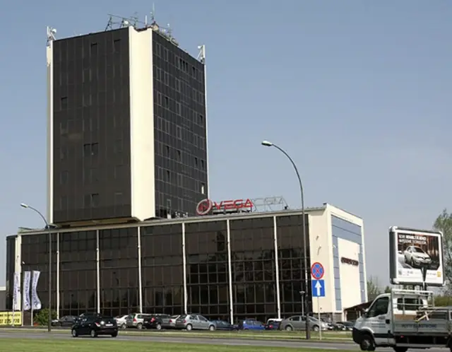 Centrum 2000 — zdjęcie budynku