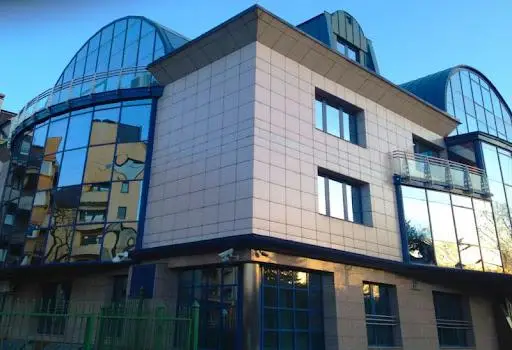 Cypryjska 72 — zdjęcie budynku