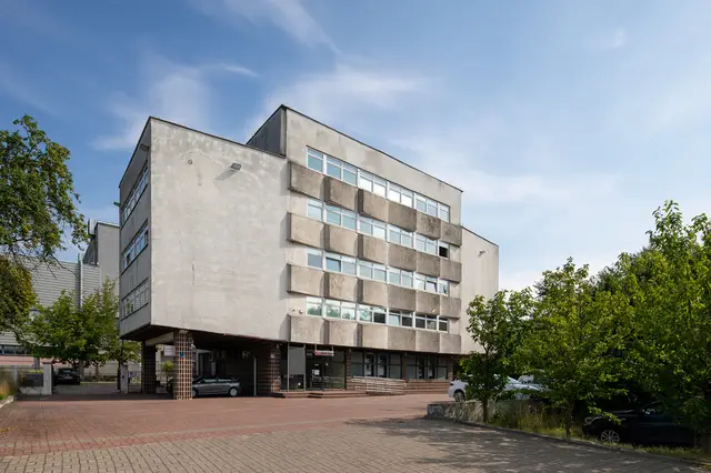 Dąbrowskiego 234 — zdjęcie budynku
