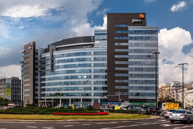 International Business Center B — zdjęcie budynku