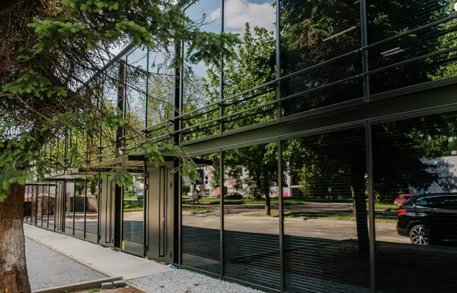Jasna 10A — zdjęcie budynku