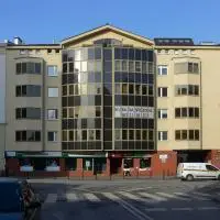 Tamka 16 — zdjęcie budynku