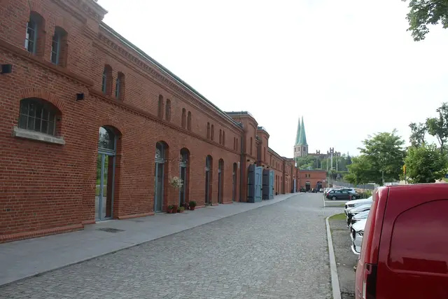 Koszary Park - Budynek B — zdjęcie budynku