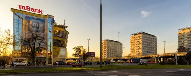 Ks. Opolskich 29 (RONDO) — zdjęcie budynku