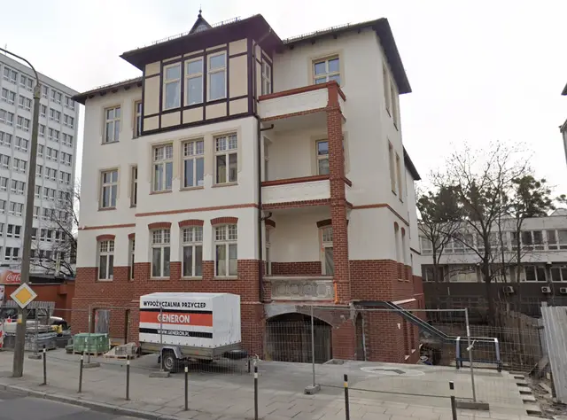 Miszewskiego 18 — zdjęcie budynku
