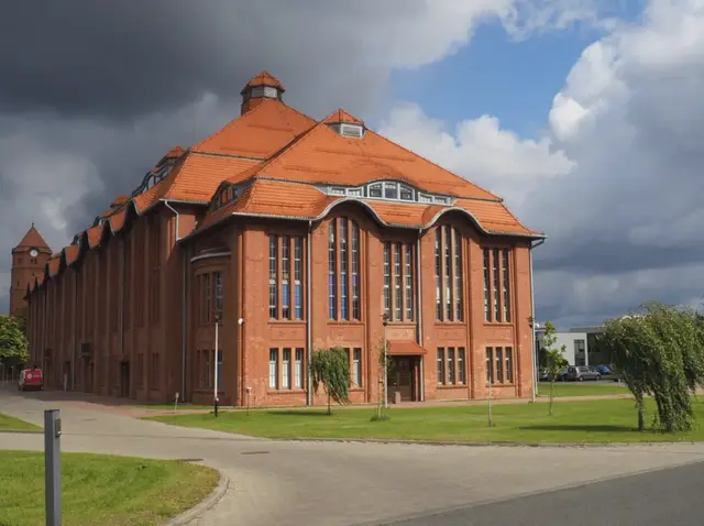 Nowe Gliwice 4 – Maszynownia — zdjęcie budynku
