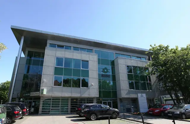 Skok HQ — zdjęcie budynku