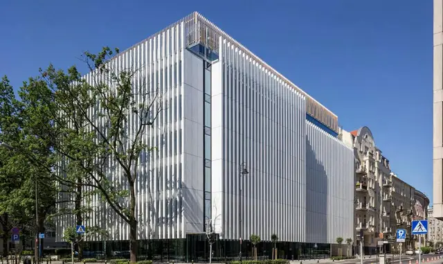 Szucha Premium Offices — zdjęcie budynku