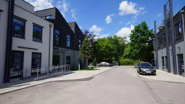 Wybrzeże Gdyńskie 27 — zdjęcie budynku