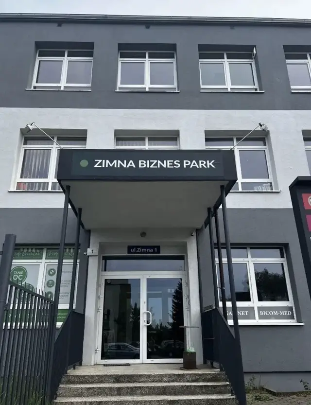 Zimna Biznes Park — zdjęcie budynku