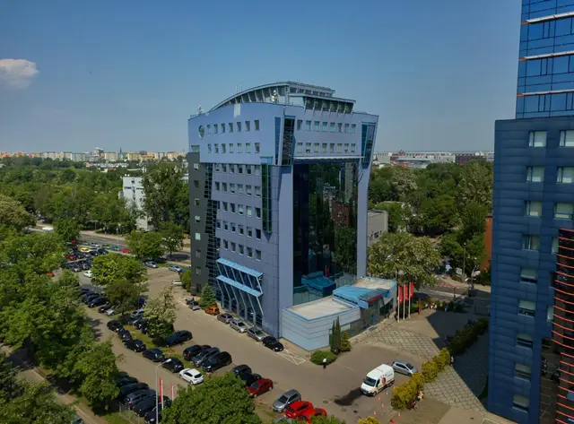 Millennium Tower I — zdjęcie budynku