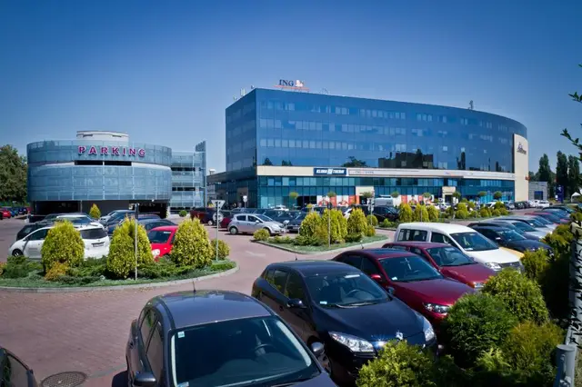 Centrum Biurowe Azbud — zdjęcie budynku