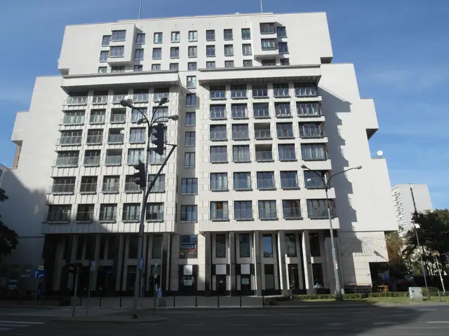 Grzybowska 2 — zdjęcie budynku