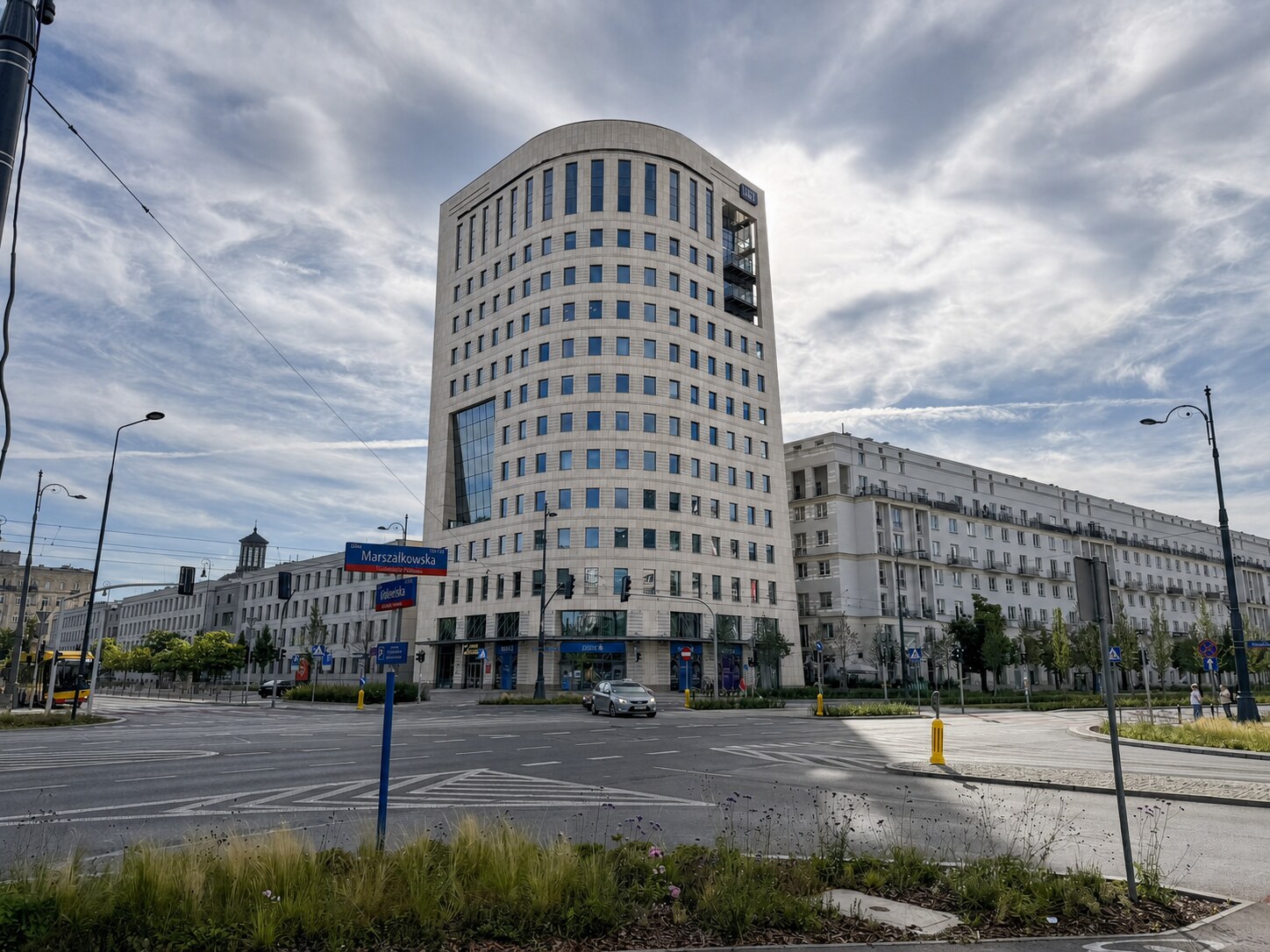 Centrum Królewska — zdjęcie budynku