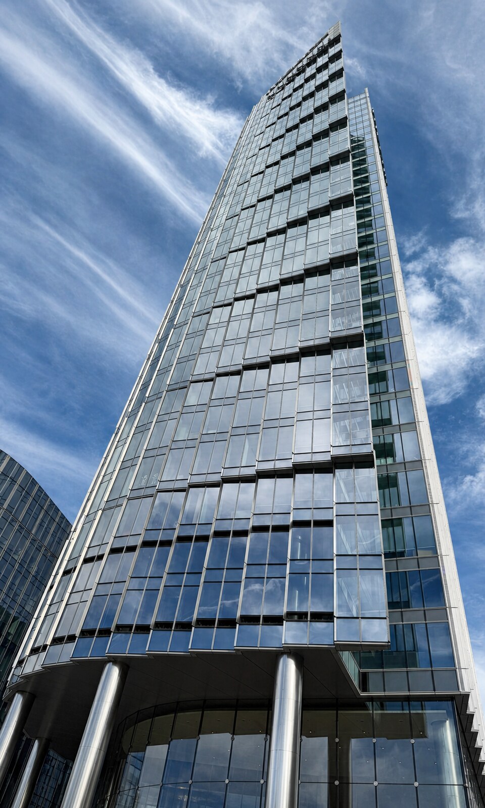 Mennica Legacy Tower — zdjęcie budynku