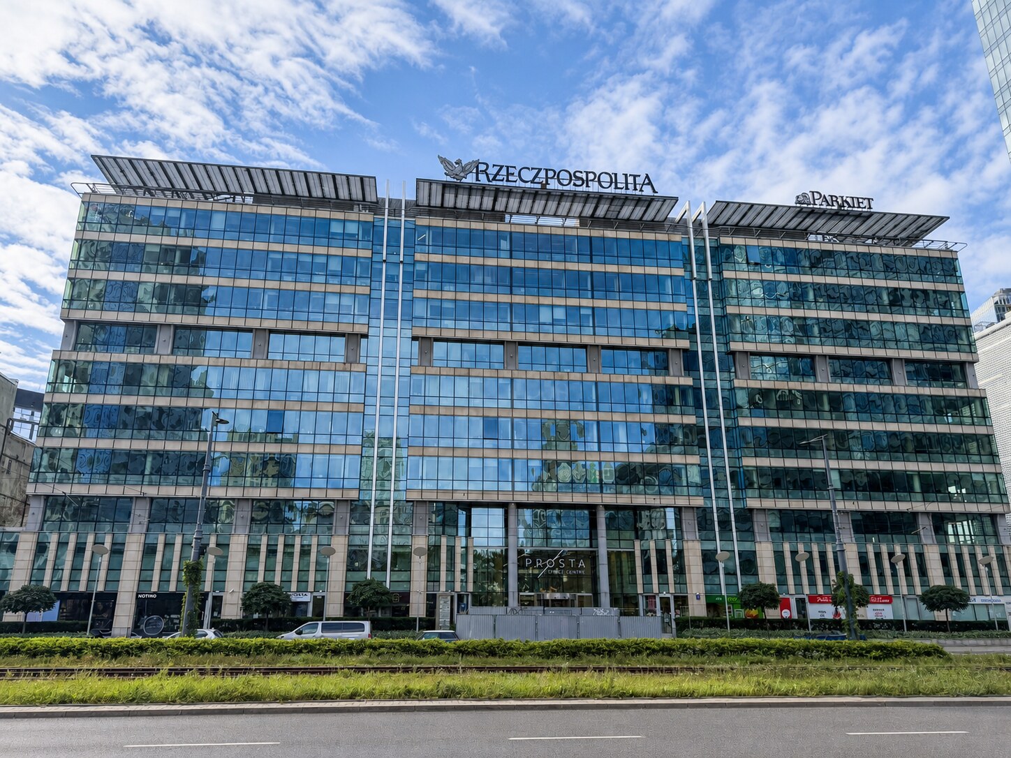 Prosta Office Centre — zdjęcie budynku